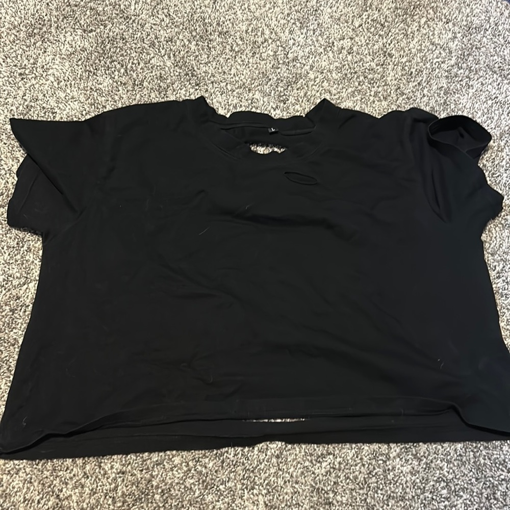 Distressed, black, crop T